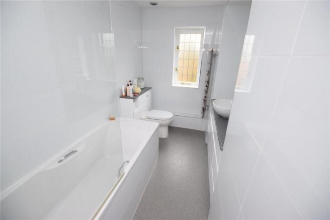 En-Suite Bathroom