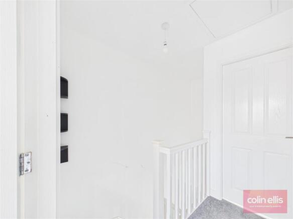 2 bed Terraced for sale Image 12