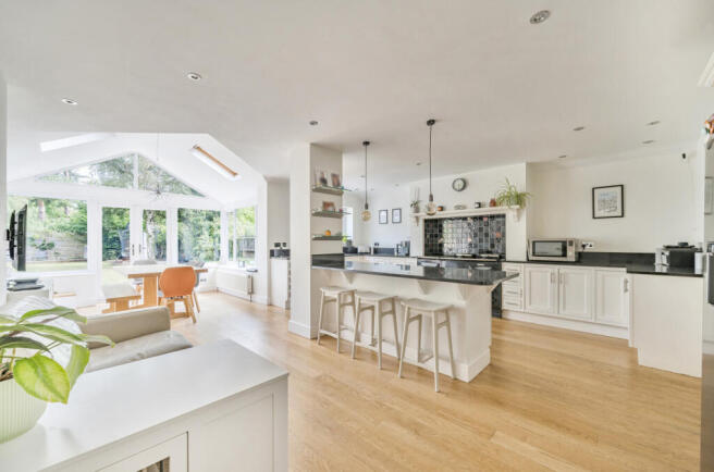 1329204-13-68839b...