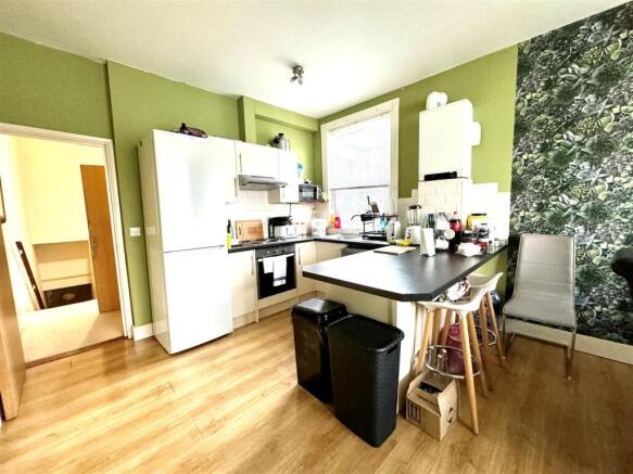 53a Woodgrange Drive kitchen