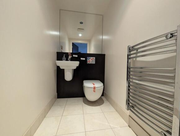 2 bed Apartment for sale Image 4