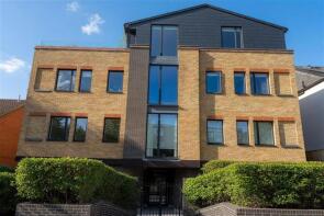 Flat 6, 32, Palmerston Road, Buckhurst Hill IG9 5LW