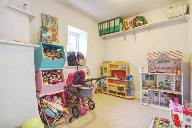 Playroom/Bedroom 4