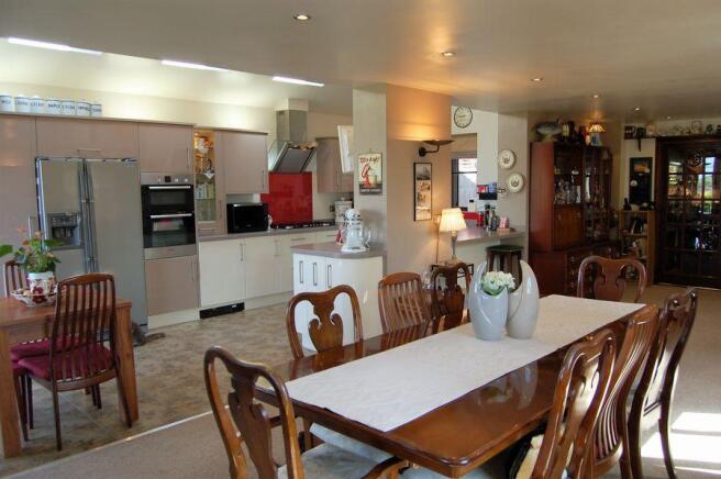KITCHEN/BREAKFAST/FAMILY ROOM