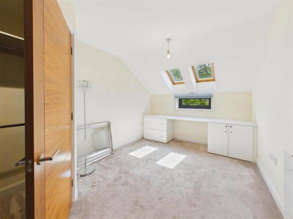 2 bed Apartment for sale Image 10