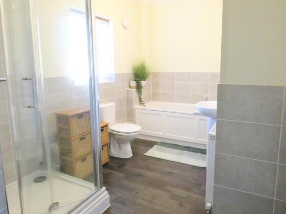 Photo 9
