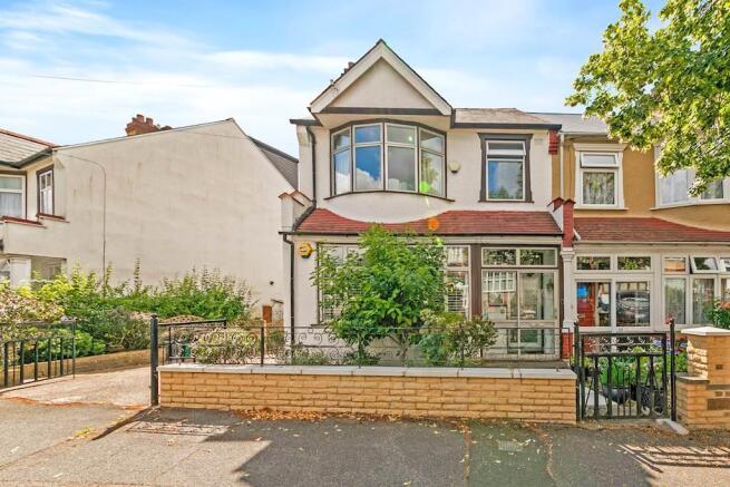 10-590624 Chesham Crescent -67-small.jpg