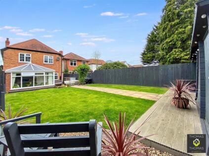 Cheltenham Road, Longlevens