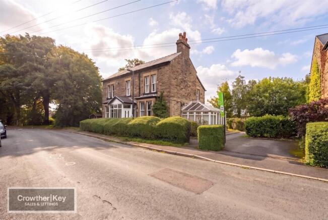 3-crowestones-buxton-001.jpg