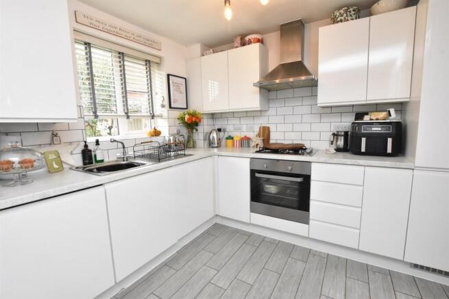 Ludlow Gardens, NG31 photo 5