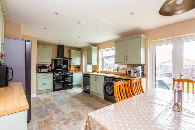 Kitchen/Dining Ro...