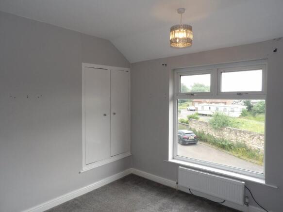 2 bed Terraced to rent Image 7