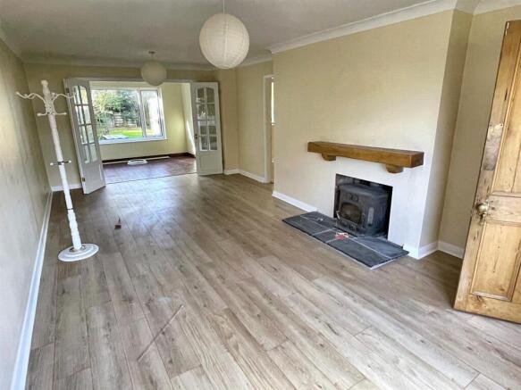Ruddings Living room.jpg