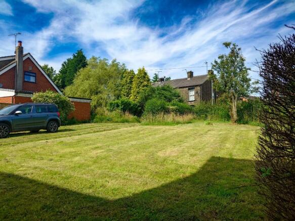 5 bed Detached for sale Image 6