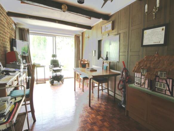 DINING ROOM: