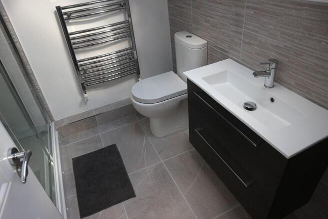En Suite To Master Bedroom