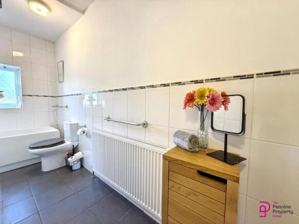 2 bed Cottage for sale Image 10