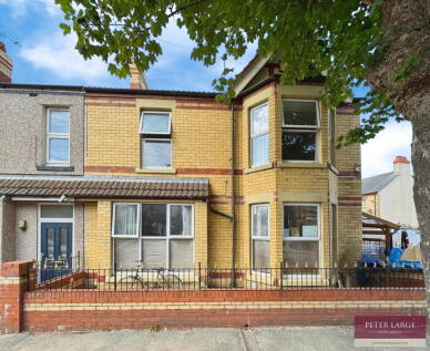 Sandringham Avenue, Rhyl LL18 1NL