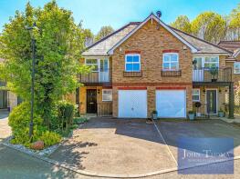 4, The Chase, Loughton IG10 4RE