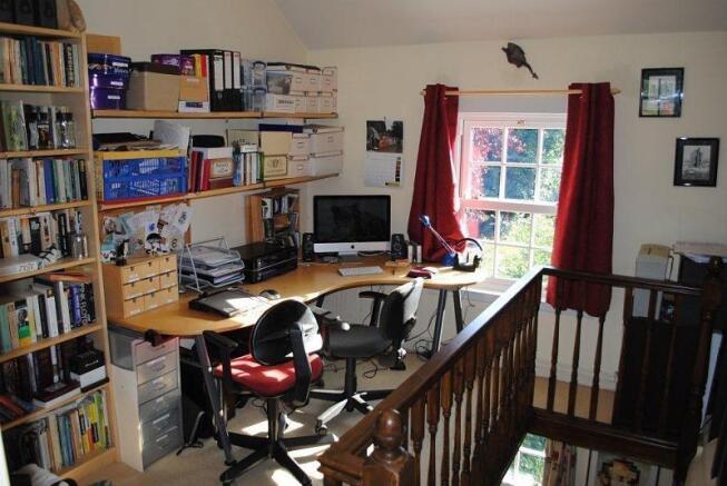 Photo 9