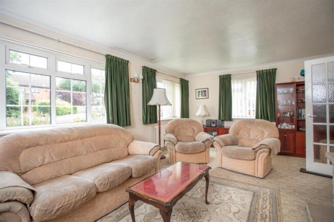 49 Derwent Road-1.jpg