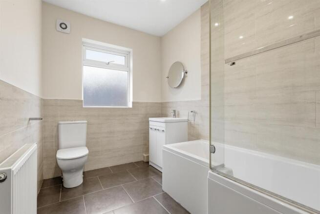 3 bed Terraced for sale Image 10