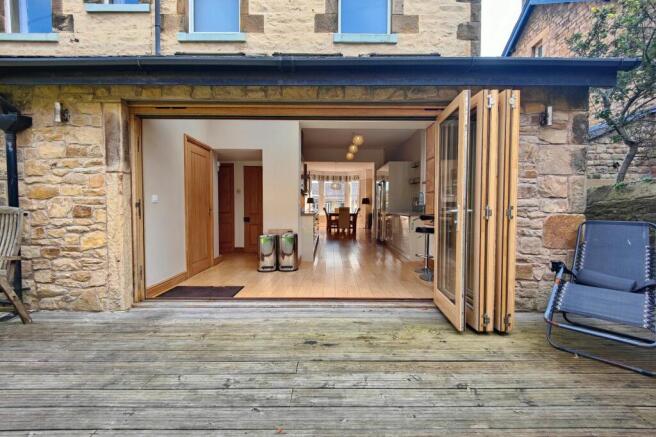 Bi-Folds