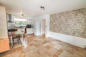 41, Roebourne Way, North Woolwich, London E16 2JH