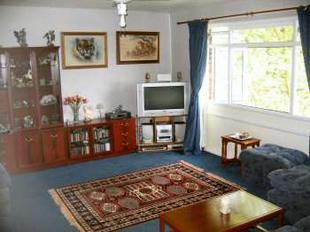 Lounge 16'3 x 13'9