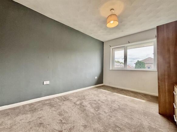 2 bed Apartment for sale Image 12
