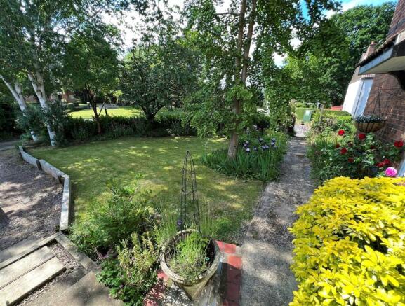 Garden 3.JPG