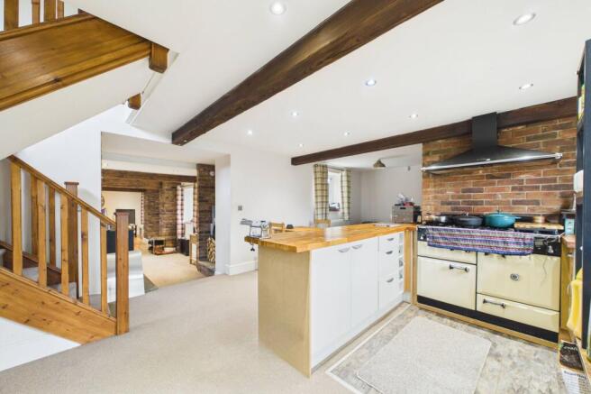 FAMILY KITCHEN