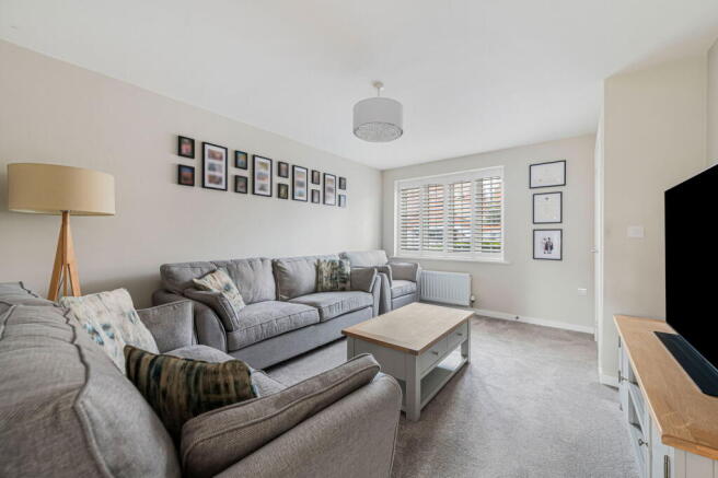 Maple Road, Cranleigh, GU6 8UU photo 4