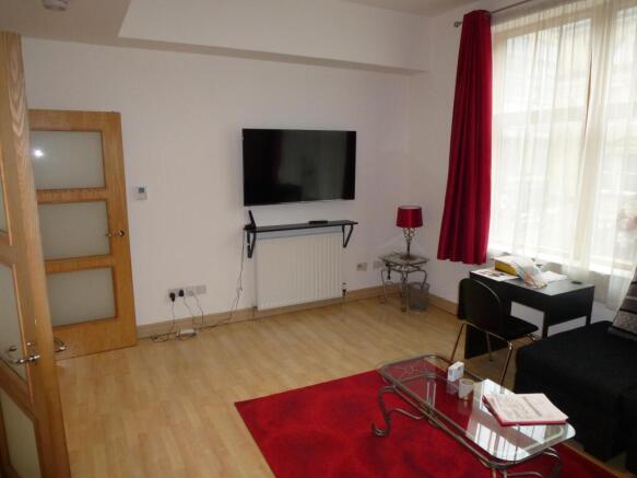 4981-20201204161136-3416-20201028104540-8
