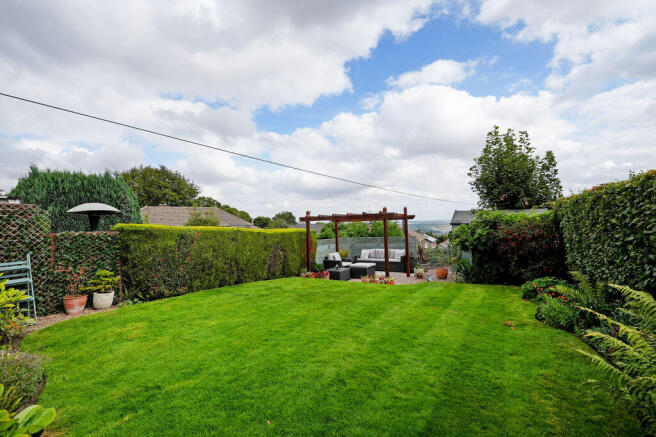 3 bed Semi-Detached for sale Image 4