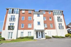 Flat 16, Thames House, Regis Park Road, Reading RG6 7AF