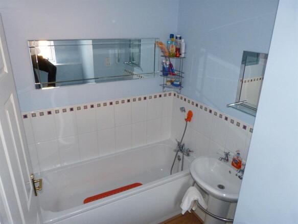 Photo 10