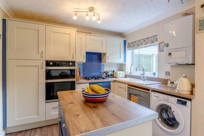 Kitchen/Breakfast Room