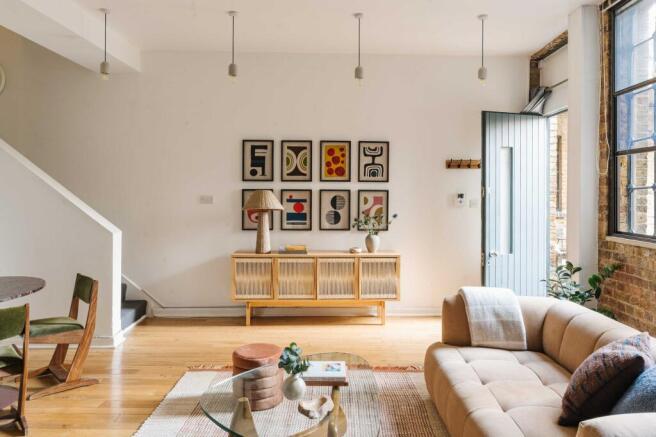 Cyntra Place E8
