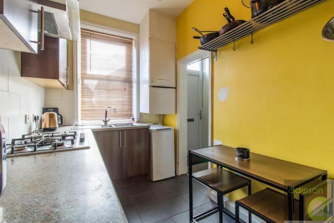 2 bed Terraced for sale Image 5