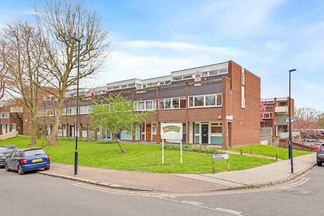 15-e85aJHPropWpen - 44 Sylvan Road - 40-small.jpg