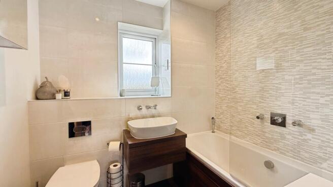 3 bed Detached for sale Image 9