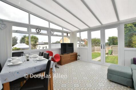 Appletree Way, Wickford, Essex