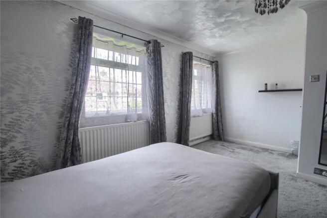 3 bed Semi-Detached for sale Image 12