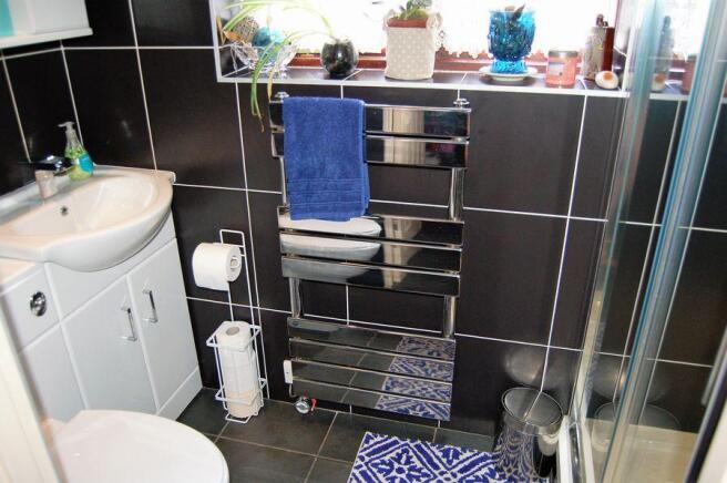 DOWNSTAIRS SHOWER ROOM