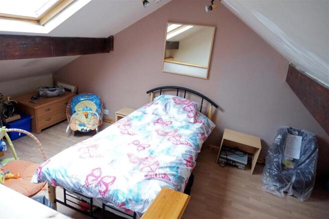 USABLE LOFT SPACE