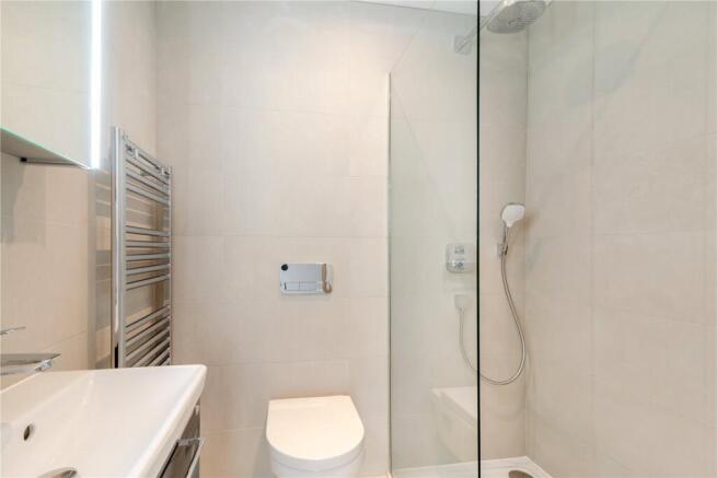 2 bed Flat for sale Image 10