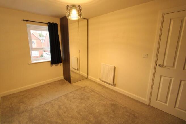 3 bed Semi-Detached to rent Image 7