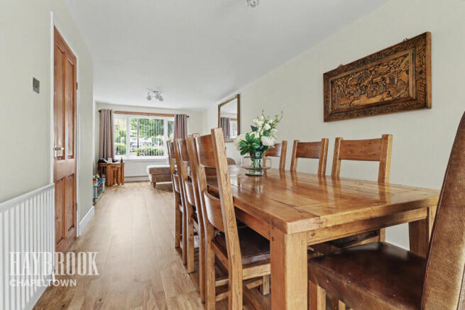 3 bed Detached for sale Image 5