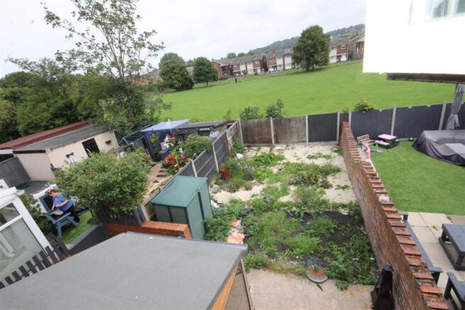 3 bed Terraced for sale Image 8